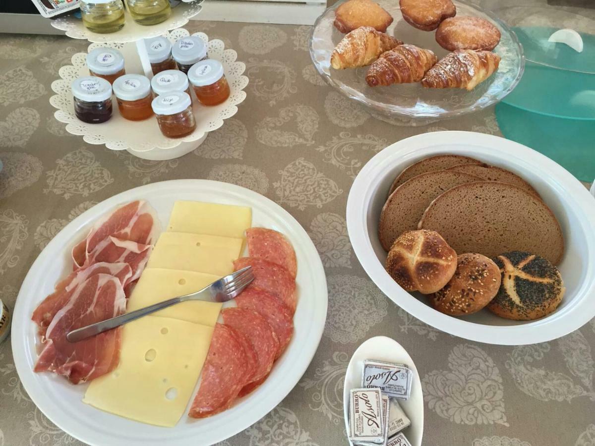 La Dimora Dei Conti Acomodação com café da manhã Collemeto Exterior foto